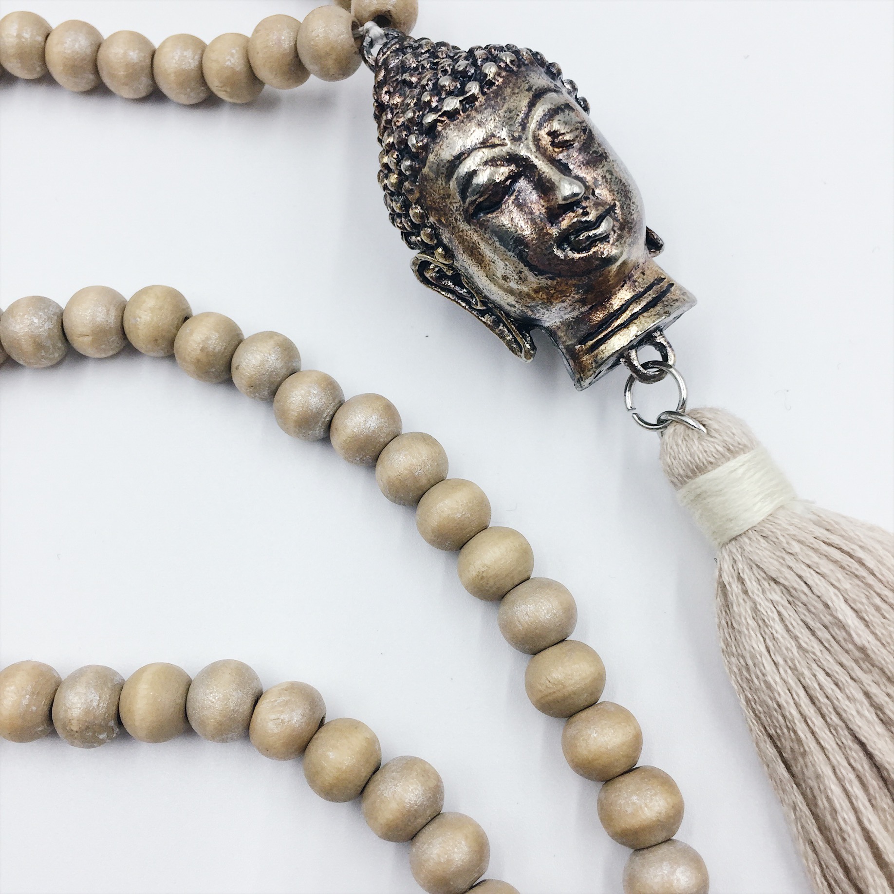 Tassel-Kette mit goldfarbenem Buddha und Herzanh\u00e4nger hinten Schmuck Ketten Perlenketten 